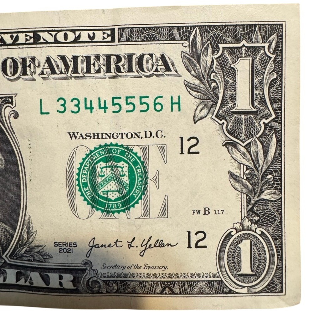 $1 Dollar Bill Fancy Serial Number Chunky Ladder L33445556 2 Pairs & 3 of a Kind